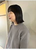 黒髪外ハネボブのミディアムヘア/暗めカラー/暗髪カラー/ボブ