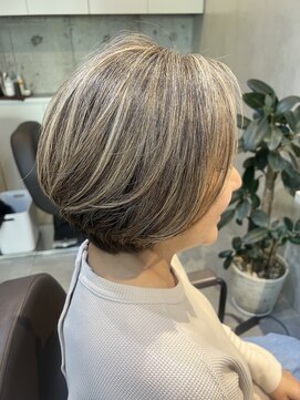 プラスシー(+C) ハイライトで大人のクリーミーグレージュ/福岡ハイライト