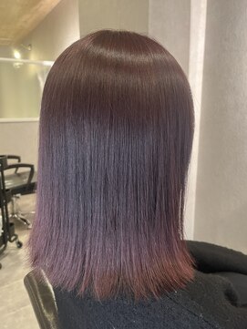 ツヤ感たっぷりパープルカラー