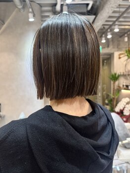 ムクコア(Muk CORE)の写真/30代から始める初めての白髪ぼかしにもおすすめ♪白髪の割合に合わせておしゃれなハイライトご提案☆