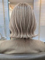 ヘアスタジオルース(HAIR STUDIO LUZ)&nbsp;40代50代60代の大人ボブ/白髪ぼかしハイライト/堀江/北堀江