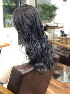 メルシー トータル ブランディング サロン(merci TOTAL BRANDING SALON) ブルーブラック