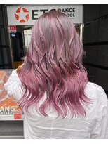 エレン バイ アルティナ(Ellen by artina)&nbsp;ショッキングパープル×こなれヘア×ハイトーンカラー