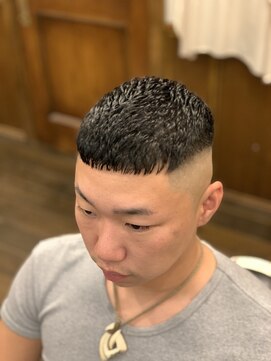 ヒロギンザバーバーショップ 新宿店(HIRO GINZA BARBER SHOP) クロップ