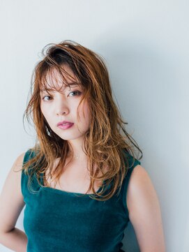 美容室クローバー 新小岩店(clover) 前上がりレイヤーロング【新小岩】