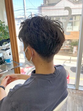 ヘッズ 本八幡店(HEADS) MEN'S HAIR センターパート ツイストスパイラル コンマヘア