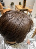 白髪を探してみてください