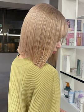 ベレーザ 渋谷(BELEZA) 8326渋谷ブロンドホワトアッシュハイトーンカラーボブ韓国ヘア