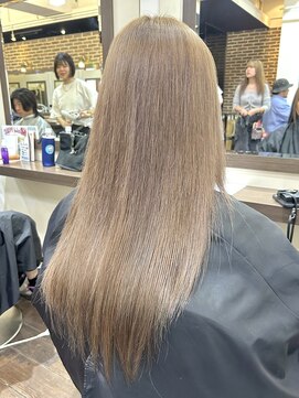 ヘアーアンドメイク ビス(HAIR&MAKE bis) 王道ミルクティーベージュ♪【唐木彩華】