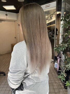 ヘアーアンドメイク ビス(HAIR&MAKE bis) ミルクティーベージュ/イメチェン/髪質改善トリートメント