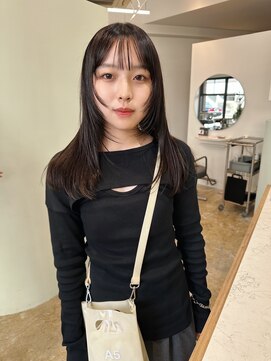 ユー セント(yew scent) レイヤーカット+ブルーぶらっく