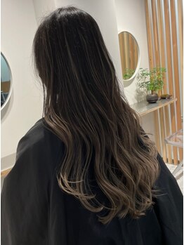 ヘアクリエイトミニ(HAIRCREATE32)の写真/いつでもキレイが続く！気になる白髪も、しっかりカバーしながらあなたの理想の色味を叶えます！