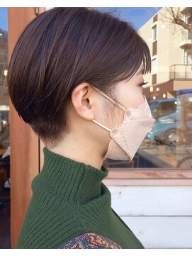 パルフェ(parfait) 耳かけ刈上げショート