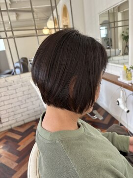 ヘアーアンドメイクアップモパ ショートボブ