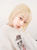 オルセン(OLSEN)&nbsp;ブロンドボブ/ぷつっと/ハイトーン/金髪/抜きっぱなし/ワンレン