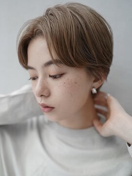 ギークス(GEEKS) 【GEEKS渋谷】ハンサムショート/襟足短め/ミルクベージュ/冬ヘア