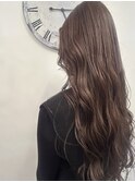 ベージュブラウン