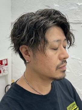 グレープバイン 辻堂(GRAPEVINES) ☆ツイストスパイラルパーマ☆