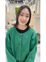 シダ(sida)&nbsp;切りっぱなしスタイル　ブリーチなしアッシュグレイ