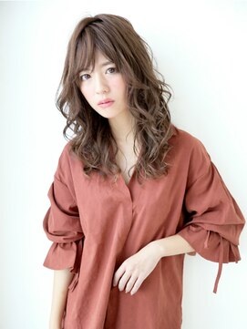 ジジ(GIGI) 華やか潤いカールスタイル