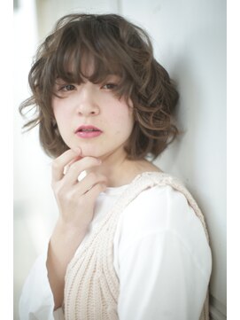 マカナ(makana) カーリーマッシュボブ