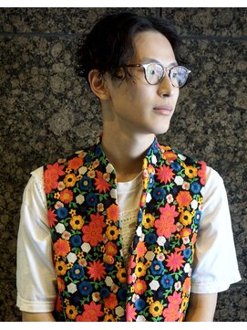 メリケンバーバーショップ コウベ(MERICAN BARBERSHOP KOBE) 七三オールバックツイストパーマかき上げヘアコンマヘア50