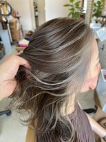 ルチェア ヘア(Lucea Hair)&nbsp;フェイスフレーミングで作るハイライト