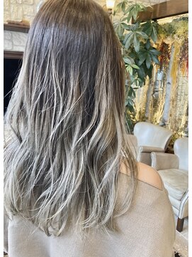 シャル 新百合ヶ丘(shalu) ホワイトグレージュ＊グラデーション