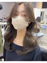 ビューエヒメ(VIEW EHIME)&nbsp;韓国×顔まわりカット×レイヤーカット×グレージュ