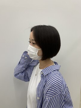 ビーヒアナウ N゜03 金沢駅西店(BE HERE NOW) 【bob/丸みボブ/センターパート】