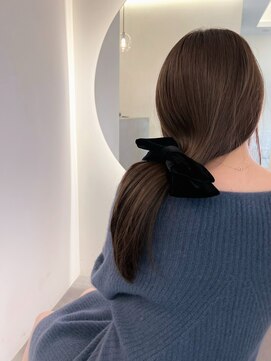 ノク 渋谷(nok) バックスタイル_グレーベージュレイヤーロング黒髪