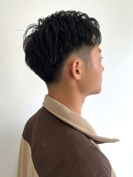 ラギッド 大野城店(RUGGED) 刈り上げツーブロック　フェードカット　束感スタイリング