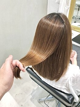 エマ(emma)の写真/【実力派Stylist/伊藤真による美髪矯正】お悩みに合わせたオーダーメイド施術☆うる艶で自然な仕上がりへ*