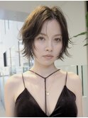 【抜け感のあるショートレイヤーボブ】