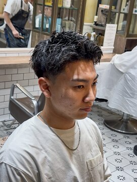 グルーマーズトウキョウ(GROOMER/S TOKYO) men's/メンズ/リバースセンターパート/ニュアンスパーマ/神保町