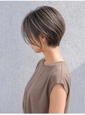 くびレイヤーエモージュグレージュカラーくびれショート/国分寺