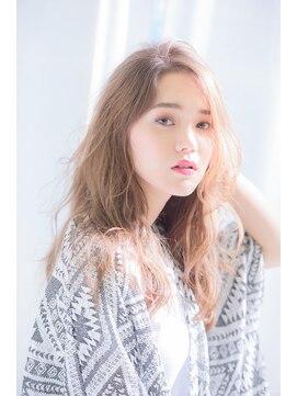 ヴァンクシー バイ ルナ(VANKCY by Luna) とっても柔らかなマシュマロパーマ