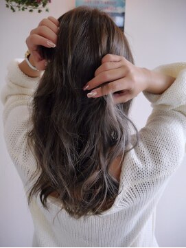 ストロベリー ワン アート(Strawberry one art) アッシュバイオレットカラー