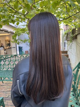 ピークアブー 表参道(PEEK-A-BOO) ロングレイヤー 斜めバンググレージュカラー髪質改善