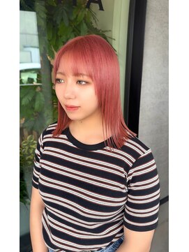 シェルハ(SHELHA) コーラルピンク ブリーチカラー 切りっぱなしボブ シースルー