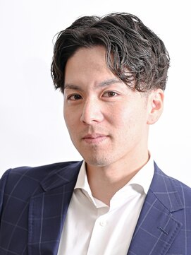 ジョースタンダードスタジオ(JOE STANDARD STUDIO) 30代からのスーツセンターパートアップバングビジネススタイル