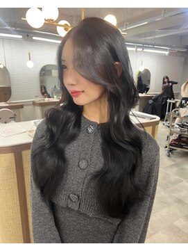 ボタン ハカタ(VOTAN hakata) 【ろみおStyle】流れる顔まわりカット/艶カラー