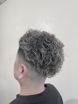 ドープ(DOPE) ホワイトメッシュ&極道パーマ