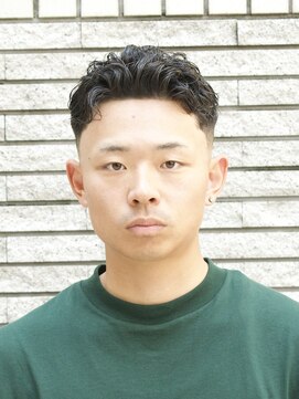 ザバーバー 渋谷(THE BARBER) スキンフェード＋アクティブパーマ