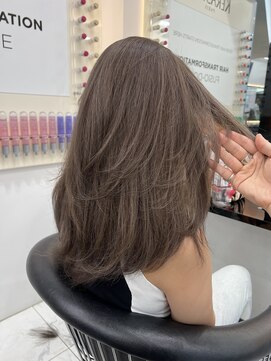 ラピス 渋谷本店(Lapis) グレージュカラー/バタフライレイヤーカット/髪質改善/海外風