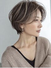 ハーツ(Heart's)&nbsp;白髪ぼかし脱白髪染め似合わせショートボブ40代50代60代♪