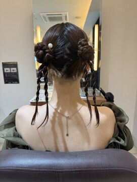 コワファースト パリ バイ アテナ(COIFF1RST PARIS by ATENA) カチモリヘアアレンジ