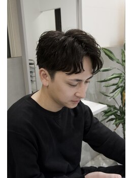 ヘアーサロン サイトウ(Hair Salon SAITO)の写真/[髪のお悩みを独自のカットで解決]髪の膨らみ、扱いづらいクセ、毛量のお悩み、扱いやすい髪へ導きます。