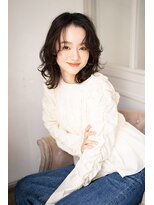 マグノリア(MAGNOLiA) 大きめスパイラルでカジュアルガーリーヘア・・・HINATA