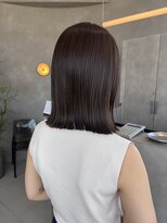 ニジュウサンド ナダーン(23° NADAUN) ぱつっと切りっぱなしカット